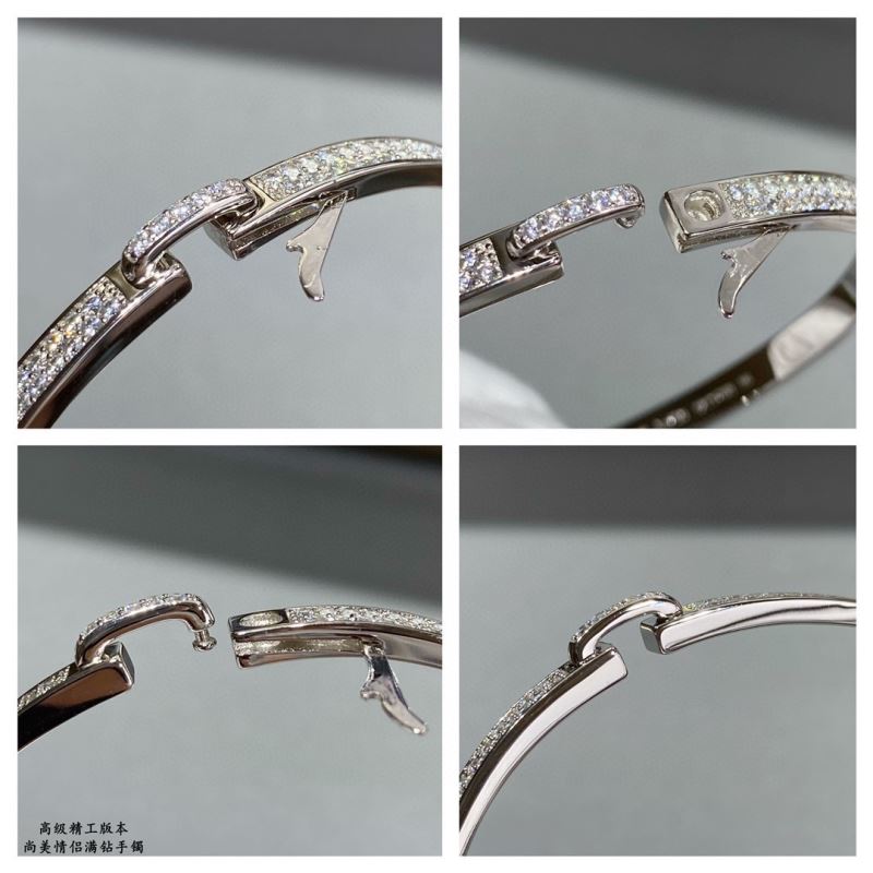 CHAUMET
